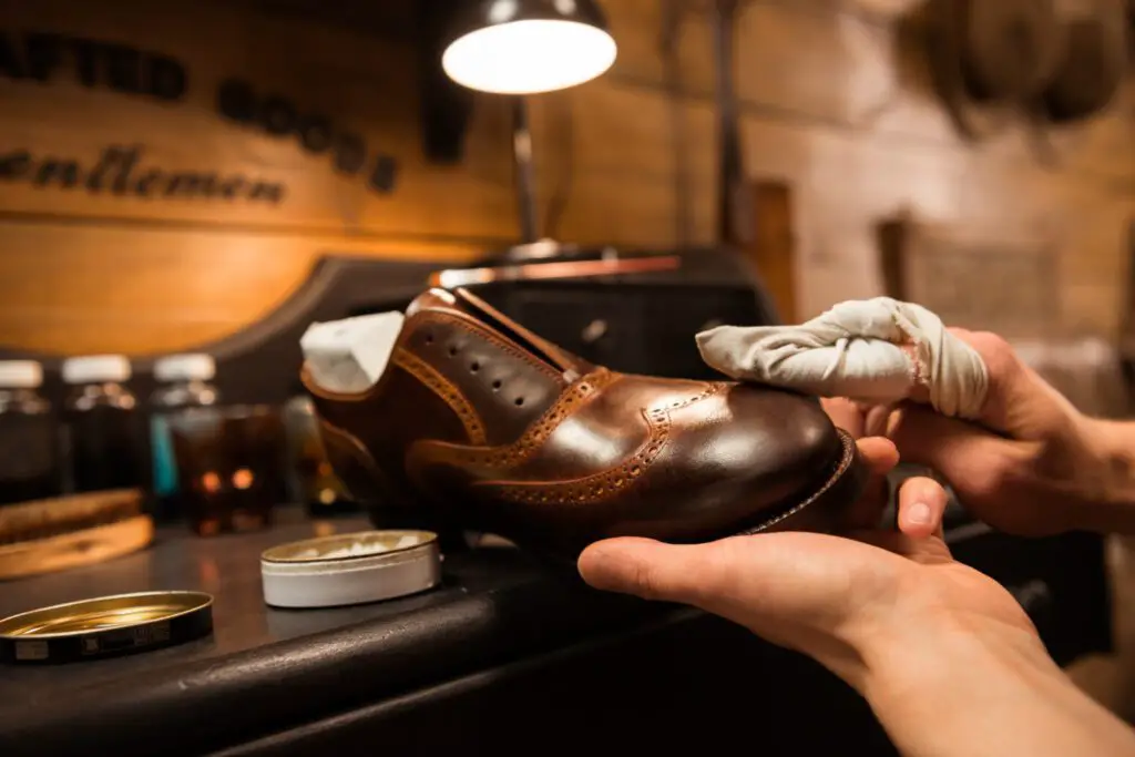 Cleaning Leather Shoes for Men
